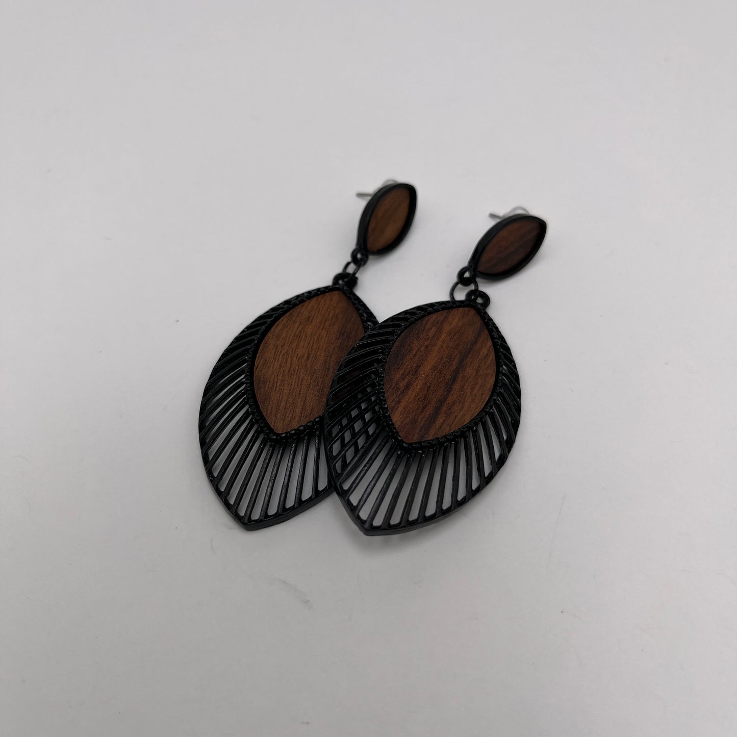 Leaf design dangle earrings-the perfect day to night transition earring